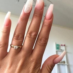 Meet your Posher, Farrah